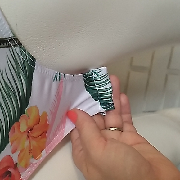 Charlotte Russe White Tropical Bathing Suit. Size Medium - Picture 4 of 7